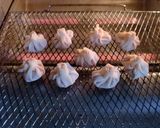 A picture of step 5 of Chili-Mayo Shrimp Pouches made with Leftover Gyoza Wrappers.
