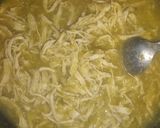 Foto del paso 3 de la receta: Quesadillas de pollo verde