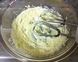 A picture of step 3 of Milk Tea Muffins.