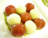 A picture of step 4 of Bite-sized Salad with Basil Sauce.