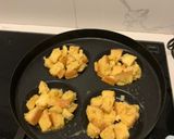 Foto langkah ke 3 dari resep Pizza mini roti tawar.