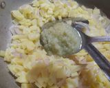 A picture of step 3 of Aaloo ki bhaji.