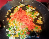 Foto del paso 3 de la receta: Arroz de langostinos y mejillones al aromas de Montilla moriles