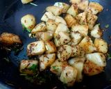 A picture of step 2 of Farali Jeera Aloo.