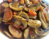 Foto langkah ke 8 dari resep Jamur Kancing Saus Tiram.