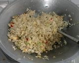 Foto langkah ke 3 dari resep Nasi Goreng Bumbu Iris Ala Mba Asih.