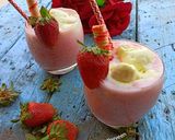 A picture of step 4 of Strawberry Milkshake.