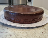 Foto del paso 11 de la receta: Bizcocho de chocolate blanco con cobertura de Milka