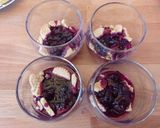 Áfonyás pohárkrém recept fázis 2 fotója