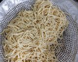 Foto langkah ke 2 dari resep Mie Goreng Simple.