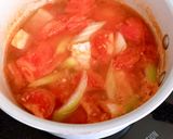 Hình bước làm 3 của món Canh Ngót Cá Hồi Cà Chua