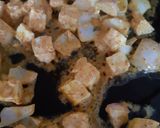 A picture of step 3 of Pizza paneer tikka with Maggie noodle base.
