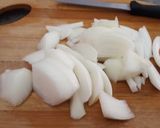 Foto del paso 4 de la receta: Pollo con nopales en salsa de guajillo