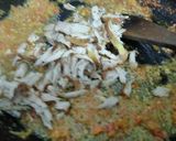 Foto langkah ke 5 dari resep Nasi goreng ayam suwir.