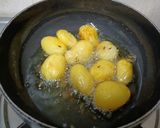 A picture of step 2 of Kashmiri Dum Aloo.