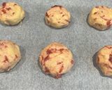 A picture of step 6 of Strawb & Cheesecake Cookies.