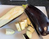 A picture of step 1 of Aubergine and potato curry:(Aloo Baingan).