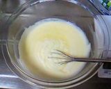 A picture of step 4 of Authentic No-Bake Cheesecake With Strawberries.