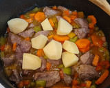 Foto del paso 5 de la receta: Ternera con pimientos al vino blanco