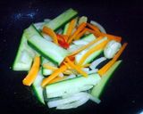 A picture of step 1 of Kanya's Stir Fried Prawns with Curry Powder.