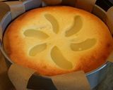 A picture of step 7 of Creamy Peach Cheesecake.