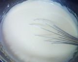A picture of step 5 of Rich Very Berry NY Cheesecake.