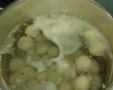 Foto langkah ke 6 dari resep Bakso ikan gabus sehat dan lezat.