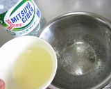 A picture of step 5 of Soda and Fruit Jello Drops.