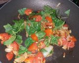 Foto langkah ke 1 dari resep Veggie Omelette.