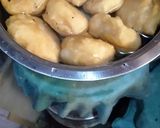 A picture of step 3 of Moong dal ke dahi bade🍲.