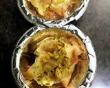 A picture of step 17 of Samosa chaat.