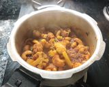 A picture of step 7 of CAULIFLOWER & CASHEW KOFTA CURRY.