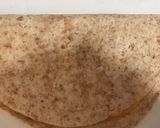 Foto del paso 2 de la receta: Sándwich de jamón de pavo y queso con tortilla integral