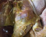 Foto langkah ke 1 dari resep Ayam goreng kuning (ayam goreng lengkuas).