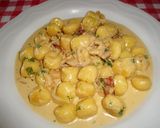 A picture of step 13 of Cheese and Nuts Cream Sauce Pasta.