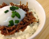 A picture of step 7 of Easy Tofu and Nametake Mushrooms Rice Bowl with Soft-Poached Egg.