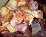 A picture of step 1 of Fish curry.