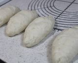 A picture of step 9 of Aromatic Poppy Seed Hard Rolls.