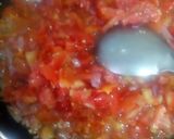 A picture of step 2 of Panla egg sauce and boiled yam.