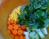 Foto langkah ke 1 dari resep Bening Bayam jagung wortel labu siam.