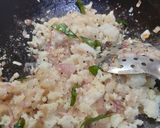 A picture of step 4 of Idli Upma.