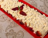Foto del paso 6 de la receta: Chajá de frutillas arrollado