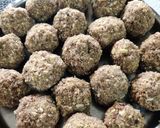 A picture of step 7 of Gond dryfruit laddoo.