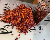 Une image de l'étape 2 de Palmiers feuilletés au saumon fumé et carottes violettes.