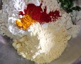 A picture of step 3 of Methi ajwain thepla.