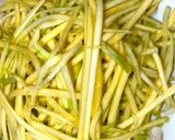 Hình bước làm 2 của món Nộm Sứa Chua Cay 😋