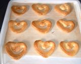 A picture of step 8 of Strawberry Heart Creme Puffs.