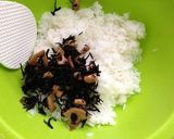 A picture of step 2 of Inarizushi with Hijiki for Cherry Blossom Viewing.