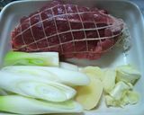 A picture of step 1 of Garita Cafeteria's Charsiu (Stewed Pork).