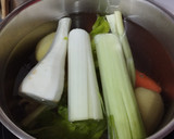 Foto del paso 3 de la receta: Caldo suave para Marta